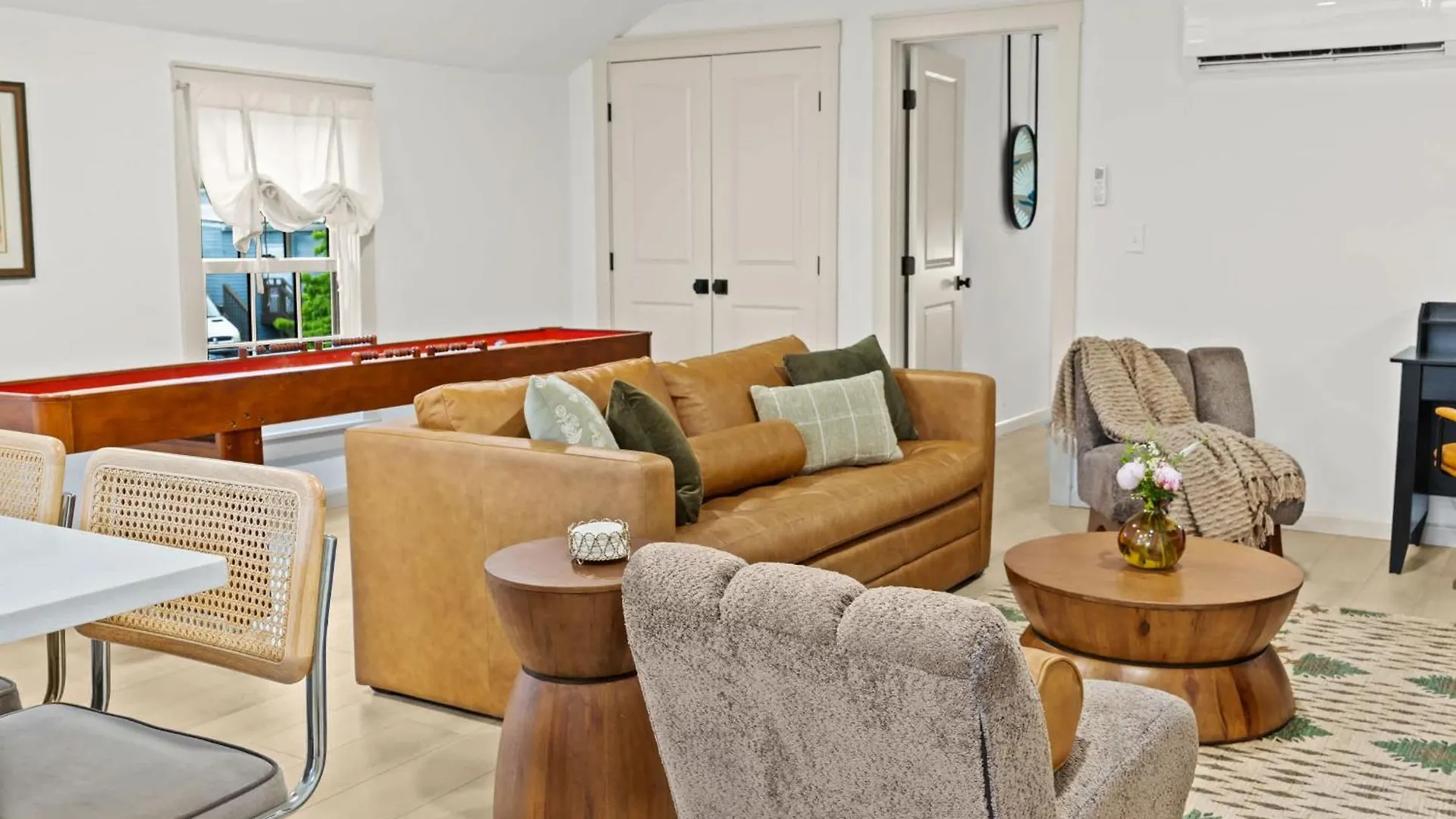 Holiday home Gatsby House Mansion W Game Lounge & Hot Tub